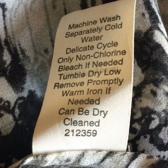 Cabi Semi Sheer Tunic Length‎ Snakeskin Print Blouse S - Picture 10 of 11